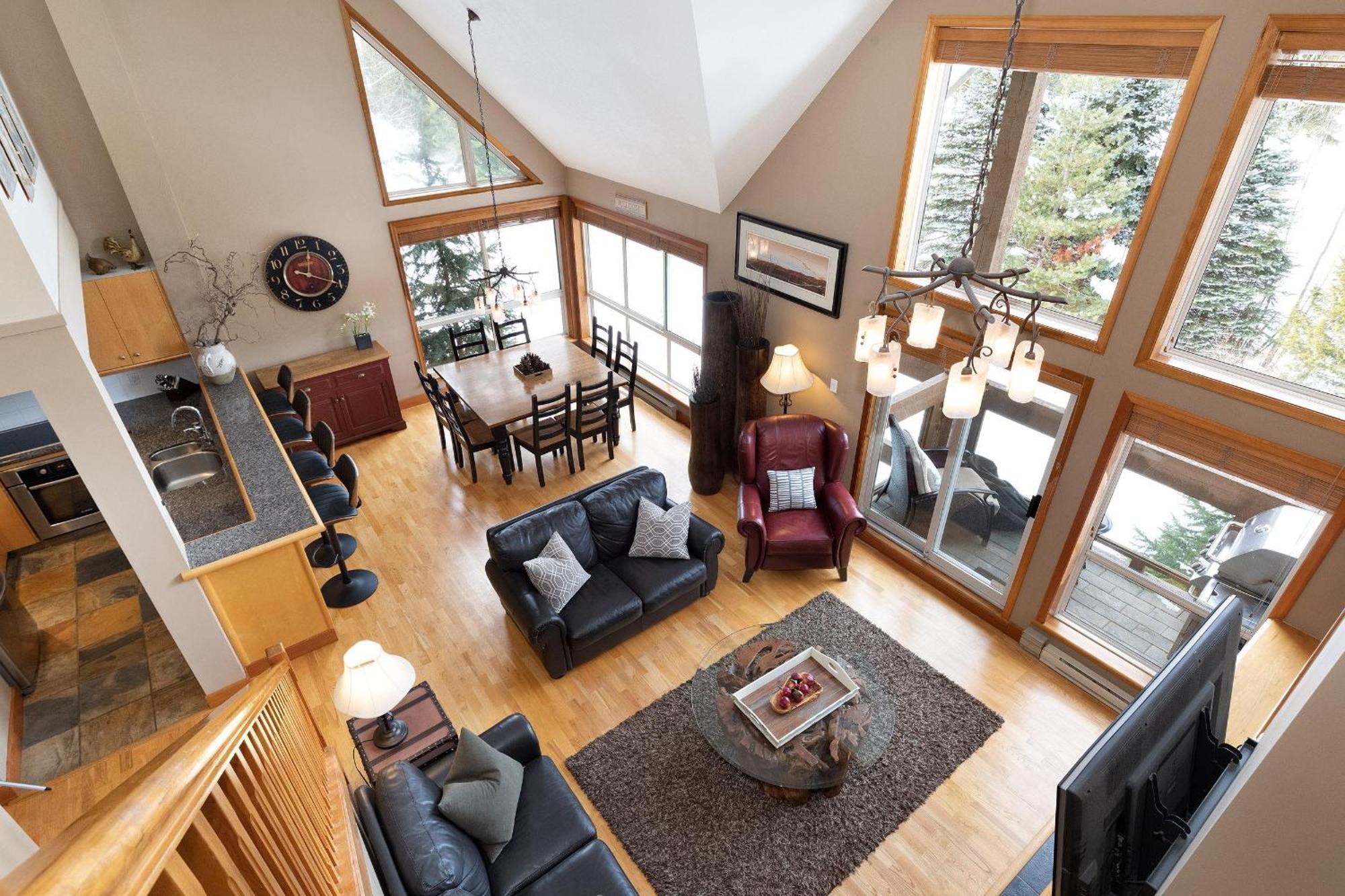 Alpine Greens 8 | Bright Townhome Near Blackcomb, Walk Or Shuttle To Skiing, Secure Parking Whistler Bagian luar foto