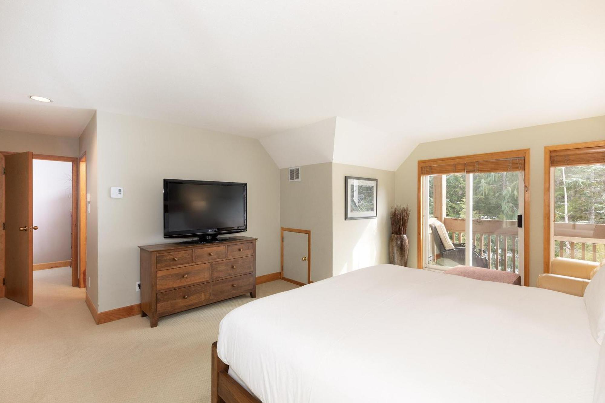 Alpine Greens 8 | Bright Townhome Near Blackcomb, Walk Or Shuttle To Skiing, Secure Parking Whistler Bagian luar foto