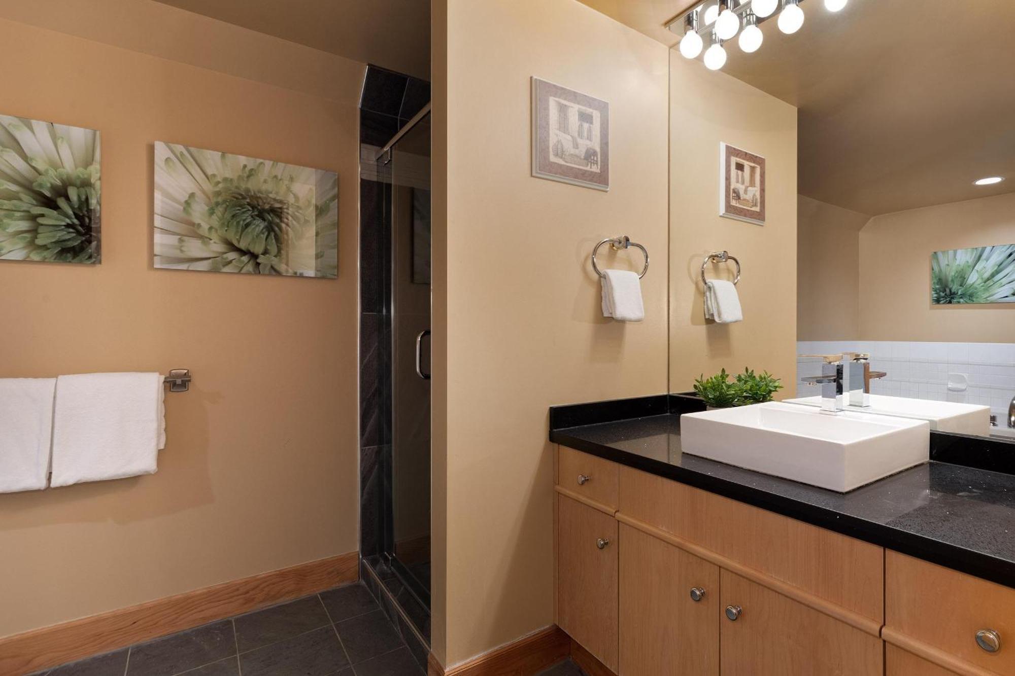 Alpine Greens 8 | Bright Townhome Near Blackcomb, Walk Or Shuttle To Skiing, Secure Parking Whistler Bagian luar foto