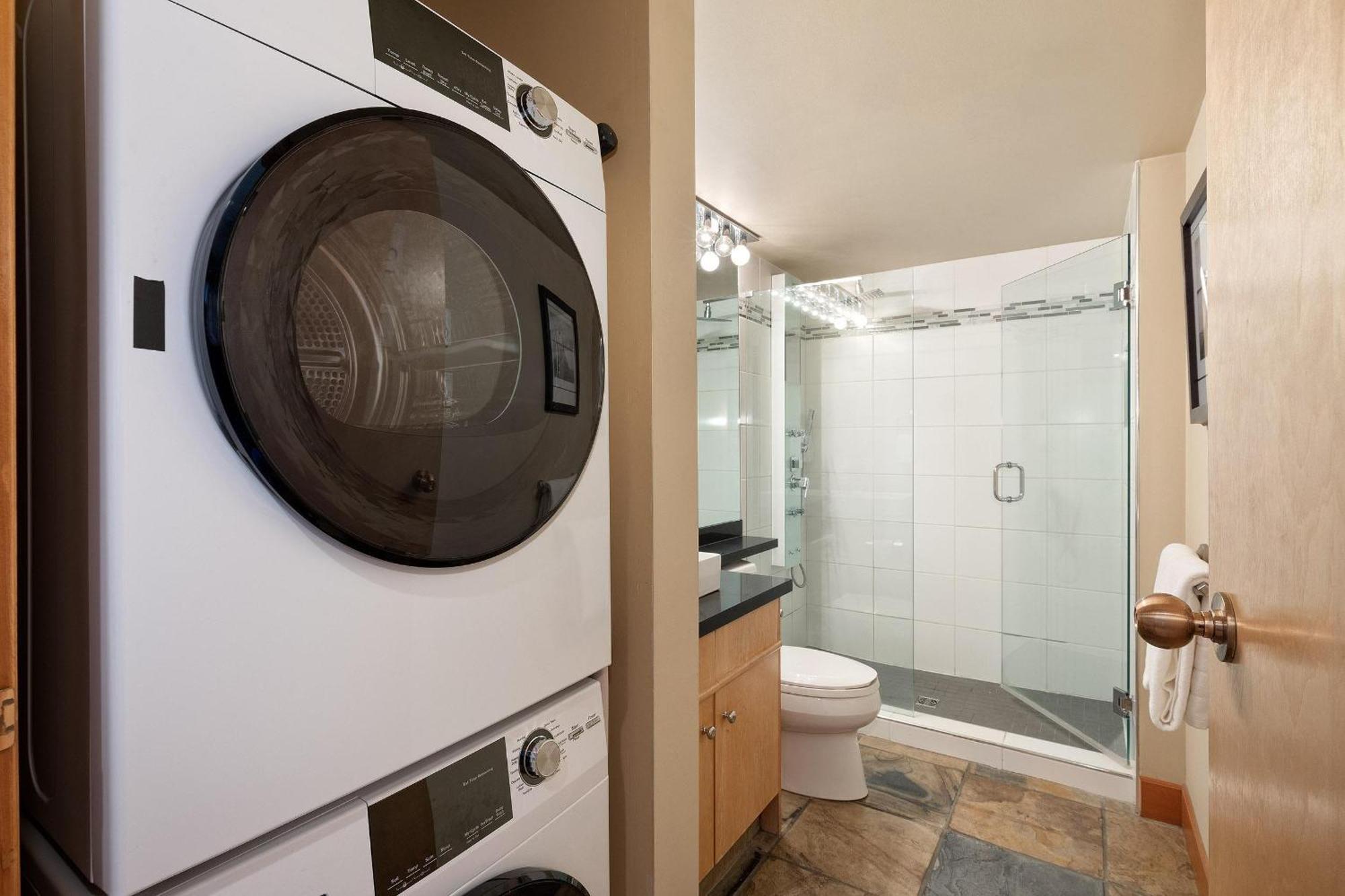 Alpine Greens 8 | Bright Townhome Near Blackcomb, Walk Or Shuttle To Skiing, Secure Parking Whistler Bagian luar foto